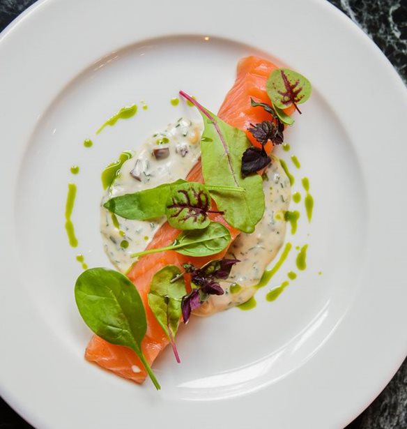 #Tidbits *: &#x39C;&#x3AF;&#x3B1; &#x3B3;&#x3B1;&#x3BB;&#x3BB;&#x3B9;&#x3BA;&#x3AE; brasserie with a twist &#x3C3;&#x3C4;&#x3BF; &#x39A;&#x3BF;&#x3BB;&#x3C9;&#x3BD;&#x3AC;&#x3BA;&#x3B9;