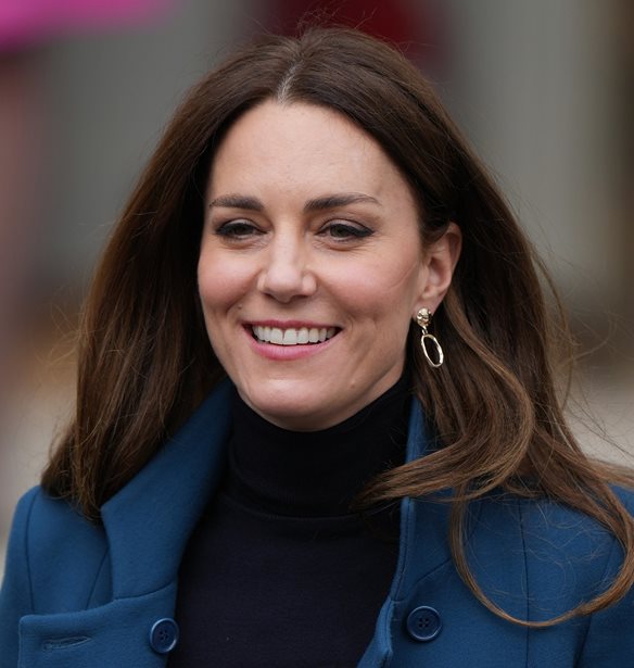 H Kate Middleton &#x3AD;&#x3B3;&#x3B9;&#x3BD;&#x3B5; 40 &#x3BA;&#x3B1;&#x3B9; &#x3C4;&#x3BF; &#x3B3;&#x3B9;&#x3CC;&#x3C1;&#x3C4;&#x3B1;&#x3C3;&#x3B5; &#x3BC;&#x3B5; &#x3AD;&#x3BD;&#x3B1; &#x3BF;&#x3BB;&#x3BF;&#x3BA;&#x3B1;&#x3AF;&#x3BD;&#x3BF;&#x3C5;&#x3C1;&#x3B9;&#x3BF; look &#x3C3;&#x3C4;&#x3B1; &#x3BC;&#x3B1;&#x3BB;&#x3BB;&#x3B9;&#x3AC; &#x3C4;&#x3B7;&#x3C2;