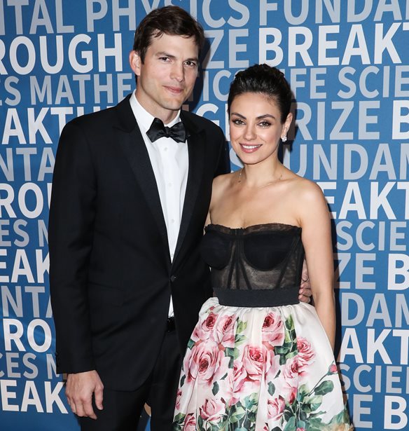 &#x39F; &#x386;&#x3C3;&#x3C4;&#x3BF;&#x3BD; &#x39A;&#x3BF;&#x3CD;&#x3C4;&#x3C3;&#x3B5;&#x3C1; &#x3BA;&#x3B1;&#x3B9; &#x3B7; &#x39C;&#x3AF;&#x3BB;&#x3B1; &#x39A;&#x3BF;&#x3CD;&#x3BD;&#x3B9;&#x3C2; &#x3B4;&#x3C9;&#x3C1;&#x3AF;&#x3B6;&#x3BF;&#x3C5;&#x3BD; 3 &#x3B5;&#x3BA; &#x3B4;&#x3BF;&#x3BB;. &#x3C3;&#x3C4;&#x3B7;&#x3BD; &#x39F;&#x3C5;&#x3BA;&#x3C1;&#x3B1;&#x3BD;&#x3AF;&#x3B1;