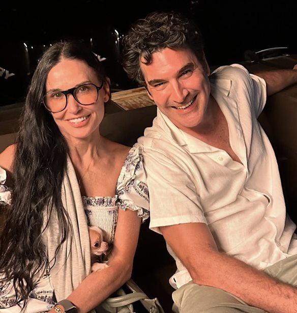 &#x3A7;&#x3C1;&#x3B9;&#x3C3;&#x3C4;&#x3CC;&#x3C6;&#x3BF;&#x3C1;&#x3BF;&#x3C2; &#x3A0;&#x3B1;&#x3C0;&#x3B1;&#x3BA;&#x3B1;&#x3BB;&#x3B9;&#x3AC;&#x3C4;&#x3B7;&#x3C2; &#x3BA;&#x3B1;&#x3B9; Demi Moore &#x3BC;&#x3B1;&#x3B6;&#x3AF; &#x3C3;&#x3C4;&#x3B7;&#x3BD; &#x39A;&#x3B1;&#x3BB;&#x3B9;&#x3C6;&#x3CC;&#x3C1;&#x3BD;&#x3B9;&#x3B1;