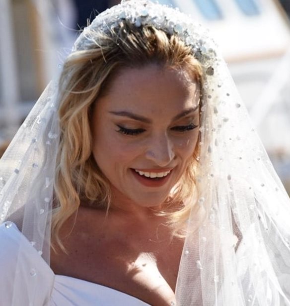 &#x395;&#x3BB;&#x3B5;&#x3BF;&#x3BD;&#x3CE;&#x3C1;&#x3B1; &#x396;&#x3BF;&#x3C5;&#x3B3;&#x3B1;&#x3BD;&#x3AD;&#x3BB;&#x3B7; | &#x3A0;&#x3BF;&#x3B9;&#x3B1; &#x3BC;&#x3B5;&#x3B3;&#x3AC;&#x3BB;&#x3B7; &#x3C4;&#x3AC;&#x3C3;&#x3B7; &#x3C4;&#x3B7;&#x3C2; &#x3BC;&#x3CC;&#x3B4;&#x3B1;&#x3C2; &#x3B5;&#x3BD;&#x3C3;&#x3C9;&#x3BC;&#x3AC;&#x3C4;&#x3C9;&#x3BD;&#x3B5; &#x3C4;&#x3BF; &#x3BD;&#x3C5;&#x3C6;&#x3B9;&#x3BA;&#x3CC; &#x3C4;&#x3B7;&#x3C2;