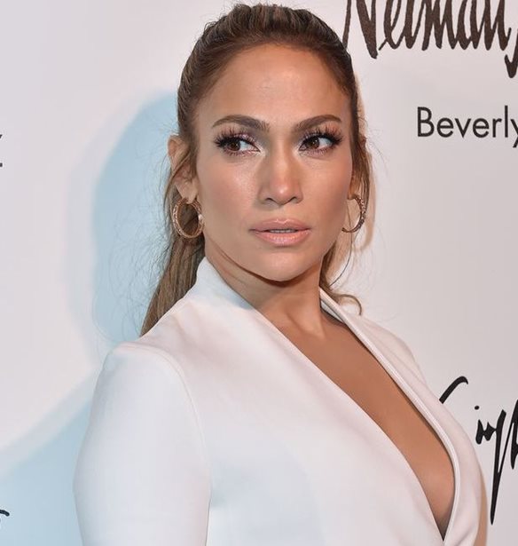 Jennifer Lopez: &#x397; &#x3B6;&#x3C9;&#x3AE; &#x3C4;&#x3B7;&#x3C2; &#x3B4;&#x3B5;&#x3BD; &#x3AE;&#x3C4;&#x3B1;&#x3BD; &#x3C0;&#x3AC;&#x3BD;&#x3C4;&#x3B1; &#x3BB;&#x3B1;&#x3BC;&#x3C0;&#x3B5;&#x3C1;&#x3AE;!