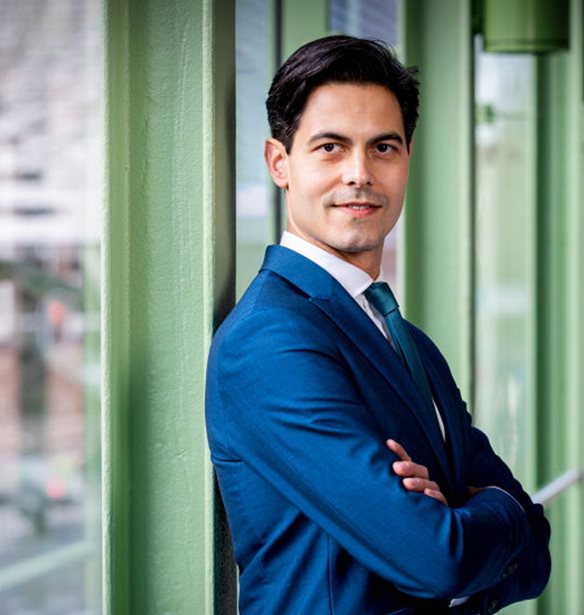 Aυτός είναι ο σύντροφος του Rob Jetten, του πρώτου ανοιχτά gay πρωθυπουργού της Ολλανδίας