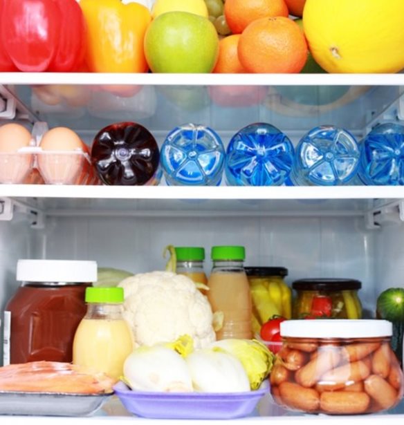 Πώς μπαίνουν τα τρόφιμα στο ψυγείο; Ο αναλυτικός οδηγός για το τι πηγαίνει που!