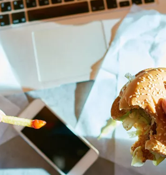 7 τρόποι για να μην τρως διαρκώς χωρίς καν να πεινάς