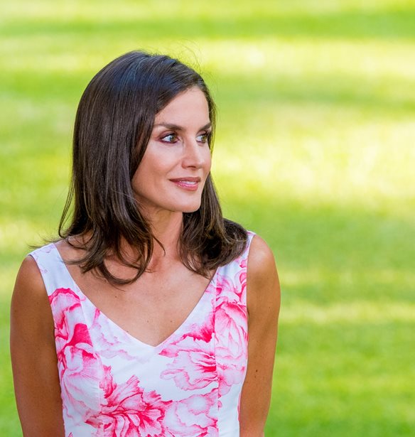 &#x397; &#x3B2;&#x3B1;&#x3C3;&#x3AF;&#x3BB;&#x3B9;&#x3C3;&#x3C3;&#x3B1; Letizia &#x3C6;&#x3CC;&#x3C1;&#x3B5;&#x3C3;&#x3B5; &#x3AD;&#x3BD;&#x3B1; &#x3BA;&#x3BF;&#x3BC;&#x3C8;&#x3CC; &#x3BA;&#x3B1;&#x3BB;&#x3BF;&#x3BA;&#x3B1;&#x3B9;&#x3C1;&#x3B9;&#x3BD;&#x3CC; co-ord &#x3C3;&#x3CD;&#x3BD;&#x3BF;&#x3BB;&#x3BF; &#x3C3;&#x3C4;&#x3B9;&#x3C2; &#x3B4;&#x3B9;&#x3B1;&#x3BA;&#x3BF;&#x3C0;&#x3AD;&#x3C2; &#x3C4;&#x3B7;&#x3C2;