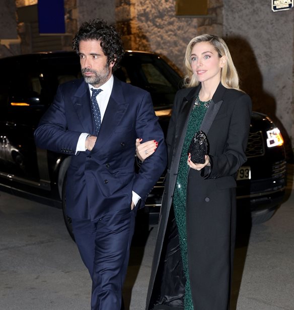 &#x39C;&#x3B1;&#x3C1;&#x3B9;&#x3AC;&#x3BD;&#x3BD;&#x3B1; &#x393;&#x3BF;&#x3C5;&#x3BB;&#x3B1;&#x3BD;&#x3B4;&#x3C1;&#x3AE; &#x39B;&#x3B1;&#x3B9;&#x3BC;&#x3BF;&#x3CD; | &#x397; &#x3C0;&#x3C1;&#x3CE;&#x3C4;&#x3B7; &#x3BA;&#x3BF;&#x3C3;&#x3BC;&#x3B9;&#x3BA;&#x3AE; &#x3B5;&#x3BC;&#x3C6;&#x3AC;&#x3BD;&#x3B9;&#x3C3;&#x3B7; &#x3BC;&#x3B5;&#x3C4;&#x3AC; &#x3C4;&#x3BF;&#x3BD; &#x3B3;&#x3AC;&#x3BC;&#x3BF; &#x3C4;&#x3BF;&#x3C5; &#x39D;&#x3B9;&#x3BA;&#x3CC;&#x3BB;&#x3B1;&#x3BF;&#x3C5; &#x39D;&#x3C4;&#x3B5; &#x393;&#x3BA;&#x3C1;&#x3B5;&#x3C2; &#x3BA;&#x3B1;&#x3B9; &#x3C4;&#x3B7;&#x3C2; &#x3A7;&#x3C1;&#x3C5;&#x3C3;&#x3AE;&#x3C2; &#x392;&#x3B1;&#x3C1;&#x3B4;&#x3B9;&#x3BD;&#x3BF;&#x3B3;&#x3B9;&#x3AC;&#x3BD;&#x3BD;&#x3B7;