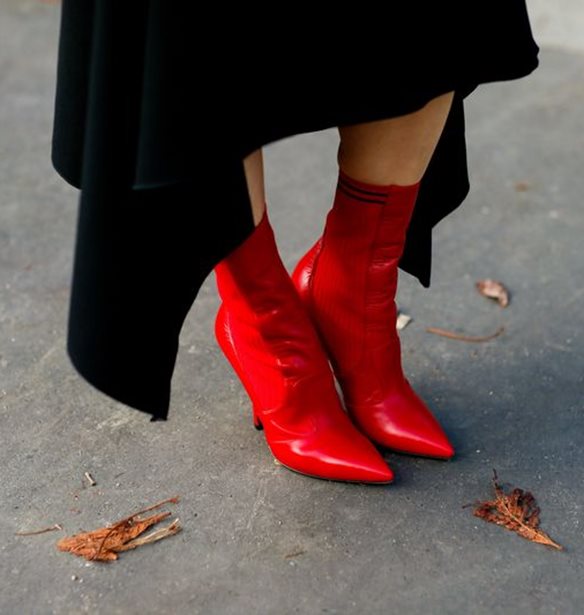 Αυτά τα μποτάκια είναι η νέα hot τάση του χειμώνα