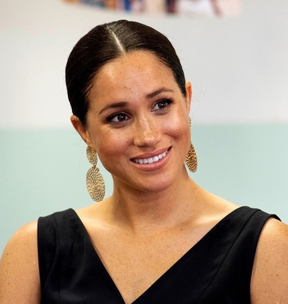 &#x39C;eghan Markle | &#x397; &#x3BC;&#x3B5;&#x3B3;&#x3AC;&#x3BB;&#x3B7; &#x3B1;&#x3BB;&#x3BB;&#x3B1;&#x3B3;&#x3AE; &#x3C0;&#x3BF;&#x3C5; &#x3C0;&#x3C1;&#x3BF;&#x3C3;&#x3AD;&#x3BE;&#x3B1;&#x3BC;&#x3B5; &#x3C3;&#x3C4;&#x3BF; &#x3C3;&#x3C4;&#x3C5;&#x3BB; &#x3C4;&#x3B7;&#x3C2; &#x3C3;&#x3C4;&#x3B7; &#x3B2;&#x3B1;&#x3C3;&#x3B9;&#x3BB;&#x3B9;&#x3BA;&#x3AE; &#x3C0;&#x3B5;&#x3C1;&#x3B9;&#x3BF;&#x3B4;&#x3B5;&#x3AF;&#x3B1; &#x3C3;&#x3C4;&#x3B7;&#x3BD; &#x391;&#x3C6;&#x3C1;&#x3B9;&#x3BA;&#x3AE;