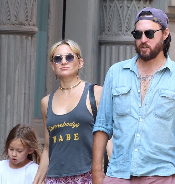 Kate Hudson | &#x39F;&#x3B9; &#x3BF;&#x3BD;&#x3B5;&#x3B9;&#x3C1;&#x3B5;&#x3BC;&#x3AD;&#x3BD;&#x3B5;&#x3C2; &#x3BF;&#x3B9;&#x3BA;&#x3BF;&#x3B3;&#x3B5;&#x3BD;&#x3B5;&#x3B9;&#x3B1;&#x3BA;&#x3AD;&#x3C2; &#x3B4;&#x3B9;&#x3B1;&#x3BA;&#x3BF;&#x3C0;&#x3AD;&#x3C2; &#x3C4;&#x3B7;&#x3C2; &#x3C3;&#x3C4;&#x3B7;&#x3BD; &#x391;&#x3B8;&#x3AE;&#x3BD;&#x3B1;