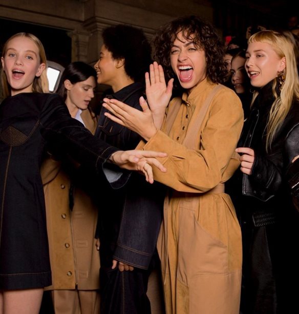 &#x3A4;&#x3B1; &#x3BC;&#x3BF;&#x3BD;&#x3C4;&#x3AD;&#x3BB;&#x3B1; &#x3C3;&#x3C4;&#x3BF; show &#x3C4;&#x3B7;&#x3C2; Stella McCartney &#x3AD;&#x3BA;&#x3B1;&#x3BD;&#x3B1;&#x3BD; &#x3B1;&#x3C6;&#x3B9;&#x3AD;&#x3C1;&#x3C9;&#x3BC;&#x3B1; &#x3C3;&#x3C4;&#x3BF;&#x3BD; George Michael