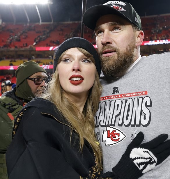 Taylor Swift | &#x397; &#x3B1;&#x3BD;&#x3B1;&#x3BA;&#x3BF;&#x3AF;&#x3BD;&#x3C9;&#x3C3;&#x3B7; &#x3C0;&#x3BF;&#x3C5; &#x3AD;&#x3BA;&#x3B1;&#x3BD;&#x3B5; &#x3C3;&#x3C4;&#x3BF; podcast &#x3C4;&#x3BF;&#x3C5; Travis Kelce