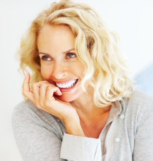 Το δέρμα στα 50: H φροντίδα του προσώπου σύμφωνα με τη δερματολόγο