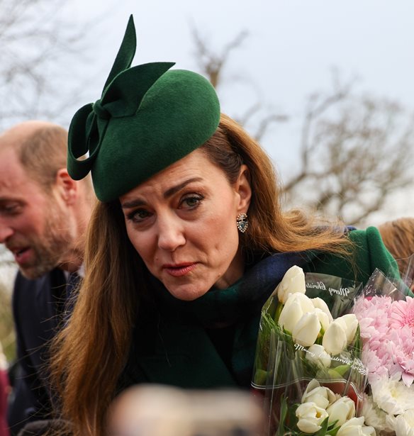 Kate Middleton | &#x3A4;&#x3BF; &#x3C3;&#x3C5;&#x3B3;&#x3BA;&#x3B9;&#x3BD;&#x3B7;&#x3C4;&#x3B9;&#x3BA;&#x3CC; &#x3B4;&#x3CE;&#x3C1;&#x3BF; &#x3C0;&#x3BF;&#x3C5; &#x3AD;&#x3BB;&#x3B1;&#x3B2;&#x3B5; &#x3C6;&#x3AD;&#x3C4;&#x3BF;&#x3C2; &#x3C4;&#x3B1; &#x3A7;&#x3C1;&#x3B9;&#x3C3;&#x3C4;&#x3BF;&#x3CD;&#x3B3;&#x3B5;&#x3BD;&#x3BD;&#x3B1;