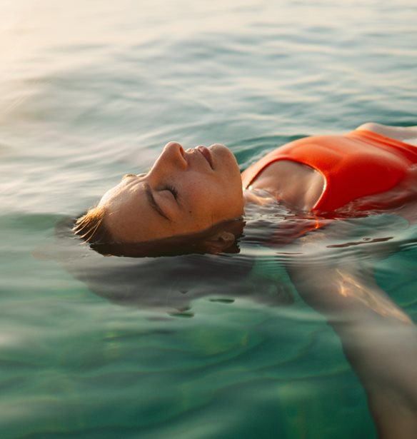 8 &#x3B4;&#x3C1;&#x3BF;&#x3C3;&#x3B5;&#x3C1;&#x3AC; after sun &#x3C0;&#x3C1;&#x3BF;&#x3CA;&#x3CC;&#x3BD;&#x3C4;&#x3B1; &#x3C0;&#x3BF;&#x3C5; &#x3B8;&#x3B1; &#x3B2;&#x3C1;&#x3B5;&#x3B9;&#x3C2; &#x3C3;&#x3C4;&#x3BF; &#x3C6;&#x3B1;&#x3C1;&#x3BC;&#x3B1;&#x3BA;&#x3B5;&#x3AF;&#x3BF; &#x3C4;&#x3B7;&#x3C2; &#x3B3;&#x3B5;&#x3B9;&#x3C4;&#x3BF;&#x3BD;&#x3B9;&#x3AC;&#x3C2; &#x3C3;&#x3BF;&#x3C5;