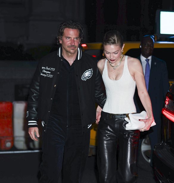 Instagram Official | H Gigi Hadid &#x3BC;&#x3BF;&#x3B9;&#x3C1;&#x3AC;&#x3C3;&#x3C4;&#x3B7;&#x3BA;&#x3B5; &#x3C4;&#x3B7;&#x3BD; &#x3C0;&#x3B9;&#x3BF; &#x3C4;&#x3C1;&#x3C5;&#x3C6;&#x3B5;&#x3C1;&#x3AE; &#x3C6;&#x3C9;&#x3C4;&#x3BF;&#x3B3;&#x3C1;&#x3B1;&#x3C6;&#x3AF;&#x3B1; &#x3C4;&#x3B7;&#x3C2; &#x3BC;&#x3B5; &#x3C4;&#x3BF;&#x3BD; Bradley Cooper