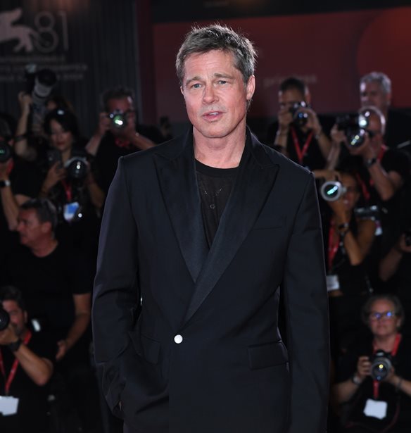 Brad Pitt | &#x3A4;&#x3B1; &quot;&#x3BF;&#x3B9;&#x3BA;&#x3BF;&#x3B3;&#x3B5;&#x3BD;&#x3B5;&#x3B9;&#x3B1;&#x3BA;&#x3AC;&quot; &#x3C4;&#x3BF;&#x3C5; &#x3C3;&#x3C7;&#x3AD;&#x3B4;&#x3B9;&#x3B1; &#x3B3;&#x3B9;&#x3B1; &#x3C4;&#x3BF; Thanksgiving
