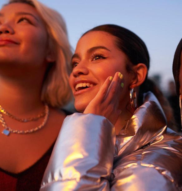 Bring on the future: &#x397; &#x3B3;&#x3B9;&#x3BF;&#x3C1;&#x3C4;&#x3B9;&#x3BD;&#x3AE; &#x3BA;&#x3B1;&#x3BC;&#x3C0;&#x3AC;&#x3BD;&#x3B9;&#x3B1; &#x3C4;&#x3B7;&#x3C2; H&amp;M &#x3B5;&#x3CD;&#x3C7;&#x3B5;&#x3C4;&#x3B1;&#x3B9; &#x3AD;&#x3BD;&#x3B1; &#x3BA;&#x3B1;&#x3BB;&#x3CD;&#x3C4;&#x3B5;&#x3C1;&#x3BF; &#x3B1;&#x3CD;&#x3C1;&#x3B9;&#x3BF; &#x3B3;&#x3B9;&#x3B1; &#x3CC;&#x3BB;&#x3BF;&#x3C5;&#x3C2;