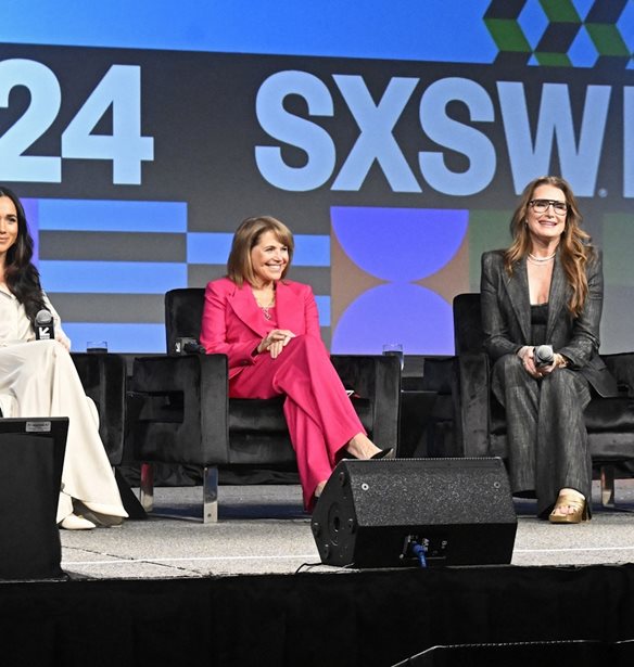 &quot;H Meghan Markle &#x3B5;&#x3AF;&#x3BD;&#x3B1;&#x3B9; &#x3B2;&#x3B1;&#x3C1;&#x3B5;&#x3C4;&#x3AE;&quot;: &#x3A4;&#x3B1; &#x3BB;&#x3CC;&#x3B3;&#x3B9;&#x3B1; &#x3C4;&#x3B7;&#x3C2; Brooke Shields &#x3C3;&#x3B5; podcast &#x3C0;&#x3BF;&#x3C5; &#x3B5;&#x3BE;&#x3B1;&#x3C6;&#x3B1;&#x3BD;&#x3AF;&#x3C3;&#x3C4;&#x3B7;&#x3BA;&#x3B5; &#x3BC;&#x3C5;&#x3C3;&#x3C4;&#x3B7;&#x3C1;&#x3B9;&#x3C9;&#x3B4;&#x3CE;&#x3C2; &#x3B1;&#x3C0;&#x3CC; &#x3C4;o Internet