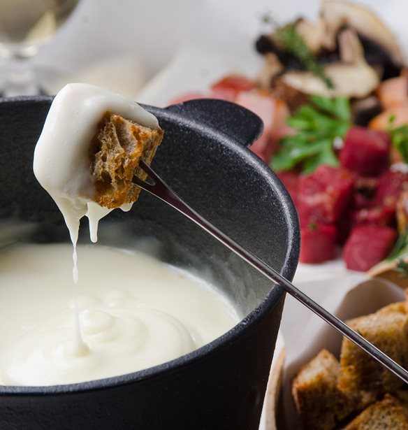 &#x3A0;&#x3BF;&#x3CD; &#x3B8;&#x3B1; &#x3C6;&#x3B1;&#x3C2; &#x3C4;&#x3BF; &#x3BA;&#x3B1;&#x3BB;&#x3CD;&#x3C4;&#x3B5;&#x3C1;&#x3BF; fondue &#x3C3;&#x3C4;&#x3B7;&#x3BD; &#x391;&#x3B8;&#x3AE;&#x3BD;&#x3B1;