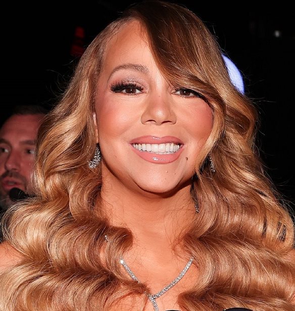 &#x397; &#x3B1;&#x3BC;&#x3AE;&#x3C7;&#x3B1;&#x3BD;&#x3B7; &#x3C3;&#x3C4;&#x3B9;&#x3B3;&#x3BC;&#x3AE; &#x3C4;&#x3B7;&#x3C2; Mariah Carey &#x3C3;&#x3C4;&#x3B1; iHeartRadio Music Awards