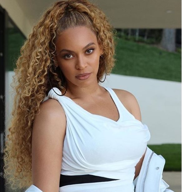 Beyonc&#xE9; | &#x3A3;&#x3C4;&#x3B1;&#x3BC;&#x3B1;&#x3C4;&#x3AC; &#x3C4;&#x3B7; &#x3C3;&#x3C5;&#x3BD;&#x3B5;&#x3C1;&#x3B3;&#x3B1;&#x3C3;&#x3AF;&#x3B1; &#x3C4;&#x3B7;&#x3C2; &#x3BC;&#x3B5; &#x3C4;&#x3B1; Topshop