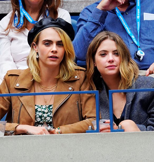 Cara Delevingne &amp; Ashley Benson: &#x3A4;&#x3BF; &#x3C4;&#x3C1;&#x3C5;&#x3C6;&#x3B5;&#x3C1;&#x3CC; &#x3C6;&#x3B9;&#x3BB;&#x3AF; &#x3C3;&#x3C4;&#x3BF;&#x3BD; &#x3C4;&#x3B5;&#x3BB;&#x3B9;&#x3BA;&#x3CC; &#x3C4;&#x3BF;&#x3C5; US Open