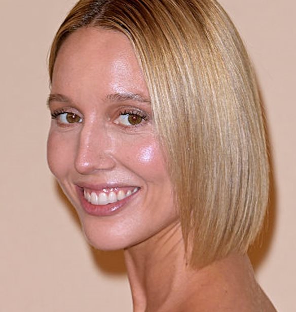 Η Μαρία Ολυμπία Ντε Γκρες στον γάμο της χρυσής κληρονόμου, Azzi Agnelli στην Τοσκάνη