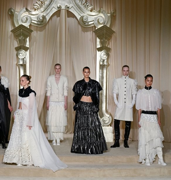 Οι 10 πιο ενδιαφέρουσες πληροφορίες που μπορεί να μη γνωρίζεις για την υψηλή ραπτική