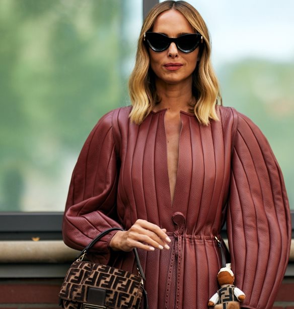 &#x39F;&#x3B9; easy-to-copy &#x3C3;&#x3C5;&#x3BC;&#x3B2;&#x3BF;&#x3C5;&#x3BB;&#x3AD;&#x3C2; &#x3BC;&#x3CC;&#x3B4;&#x3B1;&#x3C2; &#x3C0;&#x3BF;&#x3C5; &#x3BE;&#x3B5;&#x3C7;&#x3C9;&#x3C1;&#x3AF;&#x3C3;&#x3B1;&#x3BC;&#x3B5; &#x3B1;&#x3C0;&#x3CC; &#x3C4;&#x3BF; street style &#x3C4;&#x3B7;&#x3C2; MFW