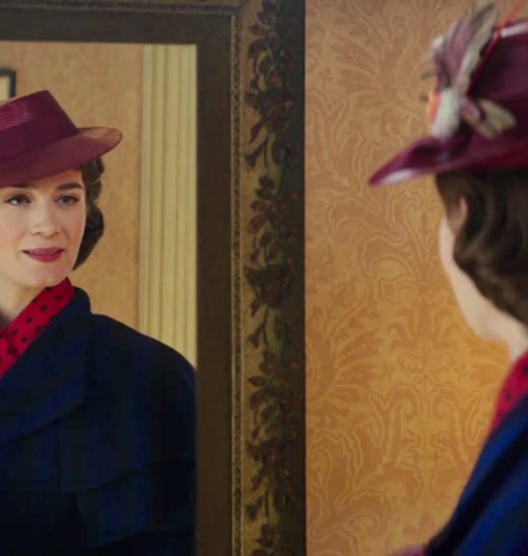 &#x397; Emily Blunt &#x3B1;&#x3C0;&#x3BF;&#x3BA;&#x3B1;&#x3BB;&#x3CD;&#x3C0;&#x3C4;&#x3B5;&#x3B9; &#x3B3;&#x3B9;&#x3B1;&#x3C4;&#x3AF; &#x3BF; &#x3BA;&#x3CC;&#x3C3;&#x3BC;&#x3BF;&#x3C2; &#x3C7;&#x3C1;&#x3B5;&#x3B9;&#x3AC;&#x3B6;&#x3B5;&#x3C4;&#x3B1;&#x3B9; &#x3BE;&#x3B1;&#x3BD;&#x3AC; &#x3C4;&#x3B7; Mary Poppins &#x3C3;&#x3C4;&#x3B7;&#x3BD; &#x3BF;&#x3B8;&#x3CC;&#x3BD;&#x3B7; &#x3C4;&#x3BF;&#x3C5;