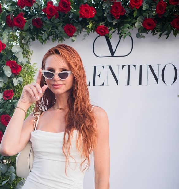 &#x3A4;&#x3BF; &#x3BA;&#x3B1;&#x3C4;&#x3AC;&#x3C3;&#x3C4;&#x3B7;&#x3BC;&#x3B1; al&#x3CC;s &#x3C5;&#x3C0;&#x3BF;&#x3B4;&#x3AD;&#x3C7;&#x3C4;&#x3B7;&#x3BA;&#x3B5; &#x3C4;&#x3B7; &#x3BD;&#x3AD;&#x3B1; &#x3C3;&#x3C5;&#x3BB;&#x3BB;&#x3BF;&#x3B3;&#x3AE; Valentino Eyewear