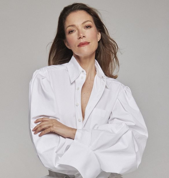 &#x392;&#x3AF;&#x3BA;&#x3C5; &#x39A;&#x3B1;&#x3B3;&#x3B9;&#x3AC; | &#x397; &#x3B1;&#x3C0;&#x3CC;&#x3BB;&#x3C5;&#x3C4;&#x3B7; cover star &#x3C6;&#x3C9;&#x3C4;&#x3BF;&#x3B3;&#x3C1;&#x3B1;&#x3C6;&#x3AF;&#x3B6;&#x3B5;&#x3C4;&#x3B1;&#x3B9; &#x3B1;&#x3C0;&#x3BF;&#x3BA;&#x3BB;&#x3B5;&#x3B9;&#x3C3;&#x3C4;&#x3B9;&#x3BA;&#x3AC; &#x3C3;&#x3C4;&#x3B7; Madame Figaro