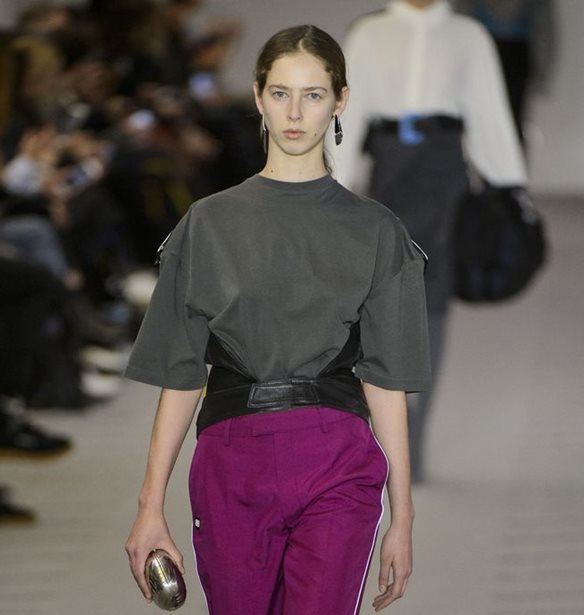 &#x39F; &#x3BF;&#x3AF;&#x3BA;&#x3BF;&#x3C2; Balenciaga &#x3B1;&#x3BD;&#x3BF;&#x3AF;&#x3B3;&#x3B5;&#x3B9; &#x3C4;&#x3BF; &#x3B4;&#x3B9;&#x3BA;&#x3CC; &#x3C4;&#x3BF;&#x3C5; &quot;&#x3C6;&#x3C9;&#x3C4;&#x3BF;&#x3C4;&#x3C5;&#x3C0;&#x3B5;&#x3AF;&#x3BF;&quot; &#x3C3;&#x3C4;&#x3BF; &#x39B;&#x3BF;&#x3BD;&#x3B4;&#x3AF;&#x3BD;&#x3BF;