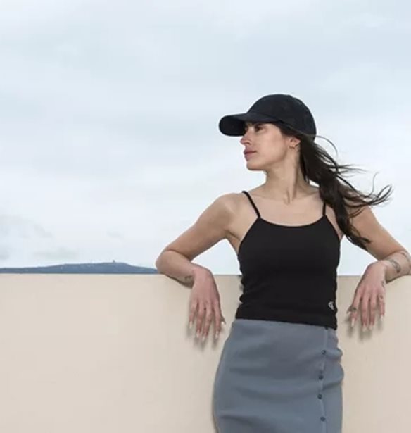 H &#x3A1;&#x3B1;&#x3C6;&#x3B1;&#x3AD;&#x3BB;&#x3B1; &#x3A8;&#x3B1;&#x3C1;&#x3C1;&#x3BF;&#x3CD; &#x3C3;&#x3BF;&#x3C5; &#x3C0;&#x3C1;&#x3BF;&#x3C4;&#x3B5;&#x3AF;&#x3BD;&#x3B5;&#x3B9; &#x3C4;&#x3B1; effortless cool looks &#x3C4;&#x3BF;&#x3C5; &#x3BA;&#x3B1;&#x3BB;&#x3BF;&#x3BA;&#x3B1;&#x3B9;&#x3C1;&#x3B9;&#x3BF;&#x3CD; &#x3BC;&#x3B5; &#x3BA;&#x3BF;&#x3BC;&#x3BC;&#x3AC;&#x3C4;&#x3B9;&#x3B1; &#x3B1;&#x3C0;&#x3CC; &#x3C4;&#x3B7; &#x3BD;&#x3AD;&#x3B1; &#x3C3;&#x3C5;&#x3BB;&#x3BB;&#x3BF;&#x3B3;&#x3AE; &#x3C4;&#x3B7;&#x3C2; Calvin Klein