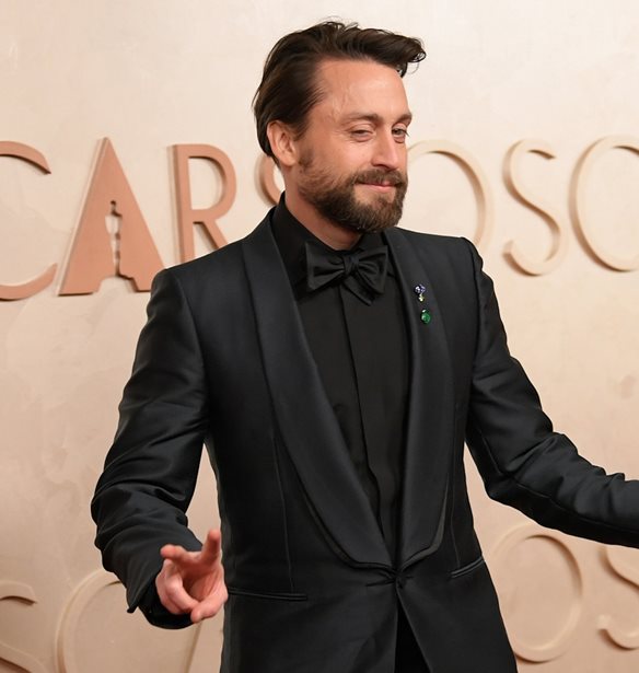 Kieran Culkin | &#x39C;&#x3B5;&#x3C4;&#x3AC; &#x3C4;&#x3BF;&#x3BD; Pedro Pascal &#x3AC;&#x3BD;&#x3BF;&#x3B9;&#x3BE;&#x3B5; &#x3BC;&#x3AD;&#x3C4;&#x3C9;&#x3C0;&#x3BF; &#x3BA;&#x3B1;&#x3B9; &#x3BC;&#x3B5; &#x3C4;&#x3BF;&#x3BD; Adrien Brody
