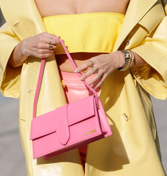Spring Style | &#x391;&#x3C5;&#x3C4;&#x3AC; &#x3B5;&#x3AF;&#x3BD;&#x3B1;&#x3B9; &#x3C4;&#x3B1; beauty essentials &#x3C0;&#x3BF;&#x3C5; &#x3B4;&#x3B5;&#x3BD; &#x3C0;&#x3C1;&#x3AD;&#x3C0;&#x3B5;&#x3B9; &#x3BD;&#x3B1; &#x3BB;&#x3B5;&#x3AF;&#x3C0;&#x3BF;&#x3C5;&#x3BD; &#x3B1;&#x3C0;&#x3CC; &#x3C4;&#x3B7;&#x3BD; office bag &#x3C3;&#x3BF;&#x3C5;
