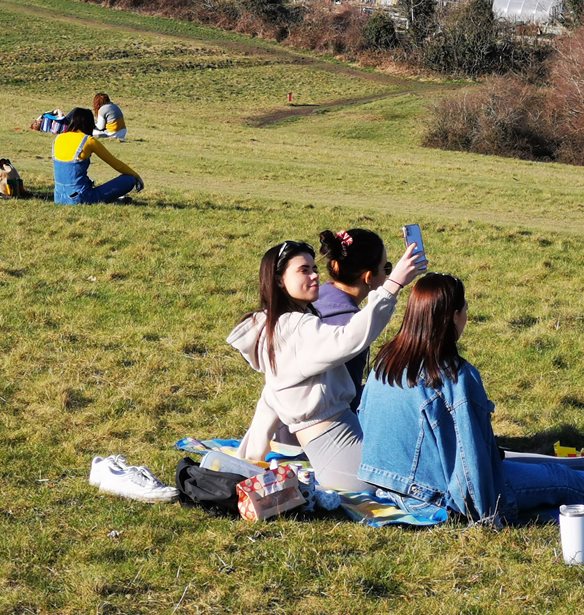 Τι να φορέσεις για να πας για πικ-νικ την άνοιξη