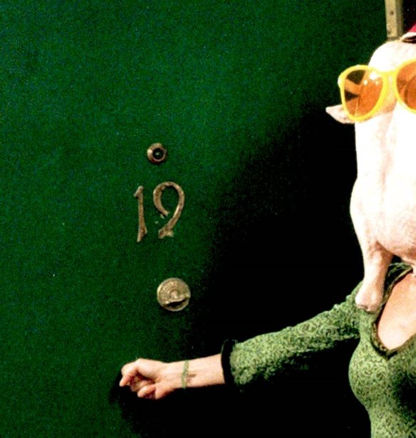 Courteney Cox | &#x391;&#x3BD;&#x3B1;&#x3C0;&#x3B1;&#x3C1;&#x3B9;&#x3C3;&#x3C4;&#x3AC; &#x3C4;&#x3B7; &#x3C3;&#x3BA;&#x3B7;&#x3BD;&#x3AE; &#x3BC;&#x3B5; &#x3C4;&#x3B7; &#x3B3;&#x3B1;&#x3BB;&#x3BF;&#x3C0;&#x3BF;&#x3CD;&#x3BB;&#x3B1; &#x3B1;&#x3C0;&#x3CC; &#x3C4;&#x3B1; Friends