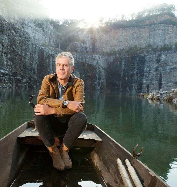 &#x3A0;&#x3AD;&#x3B8;&#x3B1;&#x3BD;&#x3B5; &#x3BF; Anthony Bourdain &#x3C3;&#x3C4;&#x3B1; 61 &#x3C4;&#x3BF;&#x3C5; &#x3C7;&#x3C1;&#x3CC;&#x3BD;&#x3B9;&#x3B1;
