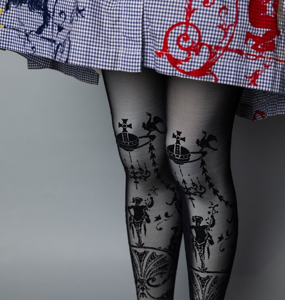 Framing Fashion: Art and Inspiration from a Private Collection of Vivienne Westwood | &#x39D;&#x3AD;&#x3B1; &#x3AD;&#x3BA;&#x3B8;&#x3B5;&#x3C3;&#x3B7; &#x3B3;&#x3B9;&#x3B1; &#x3C4;&#x3B7; &#x3C3;&#x3C0;&#x3BF;&#x3C5;&#x3B4;&#x3B1;&#x3AF;&#x3B1; &#x3B4;&#x3B7;&#x3BC;&#x3B9;&#x3BF;&#x3C5;&#x3C1;&#x3B3;&#x3CC;