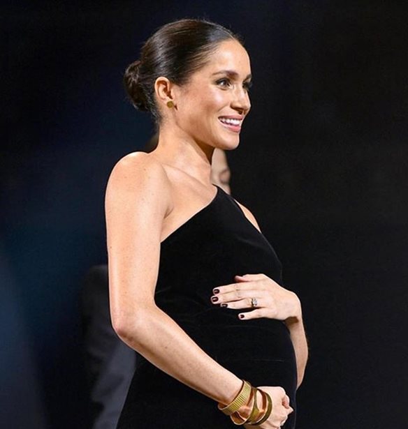 Meghan Markle | &#x388;&#x3C7;&#x3B5;&#x3B9; &#x3B4;&#x3B9;&#x3BF;&#x3C1;&#x3AF;&#x3B1; 48 &#x3CE;&#x3C1;&#x3B5;&#x3C2; &#x3B3;&#x3B9;&#x3B1; &#x3BD;&#x3B1; &#x3B3;&#x3B5;&#x3BD;&#x3BD;&#x3AE;&#x3C3;&#x3B5;&#x3B9;! &#x3A4;&#x3B9; &#x3C3;&#x3C5;&#x3BC;&#x3B2;&#x3B1;&#x3AF;&#x3BD;&#x3B5;&#x3B9;;