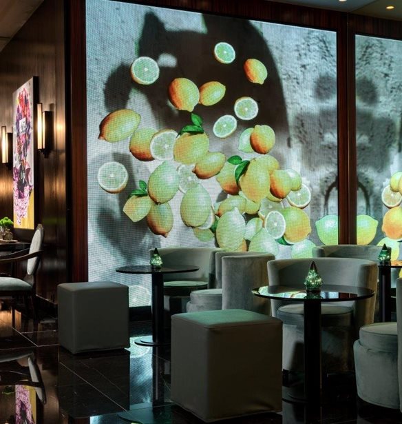 &#x397; &#x3B4;&#x3B9;&#x3B1;&#x3C7;&#x3C1;&#x3BF;&#x3BD;&#x3B9;&#x3BA;&#x3AE; Art Deco &#x3C5;&#x3C0;&#x3BF;&#x3B3;&#x3C1;&#x3B1;&#x3C6;&#x3AE; &#x3C4;&#x3BF;&#x3C5; JuJu Bar &amp; Restaurant