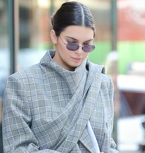 Kendall Jenner: &#x397; stylish &#x3B9;&#x3B4;&#x3AD;&#x3B1; &#x3B3;&#x3B9;&#x3B1; casual &#x3BD;&#x3C4;&#x3CD;&#x3C3;&#x3B9;&#x3BC;&#x3BF;