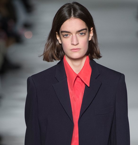 Victoria Beckham: 5 outfits που θέλει να δοκιμάσουμε το φθινόπωρο