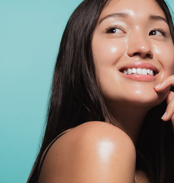 Facial Slugging | &#x3A4;&#x3BF; &#x3BA;&#x3BF;&#x3C1;&#x3B5;&#x3AC;&#x3C4;&#x3B9;&#x3BA;&#x3BF; skincare trend &#x3C0;&#x3BF;&#x3C5; &#x3AD;&#x3C7;&#x3B5;&#x3B9; &#x3B3;&#x3AF;&#x3BD;&#x3B5;&#x3B9; viral &#x3C3;&#x3C4;&#x3BF; TikTok