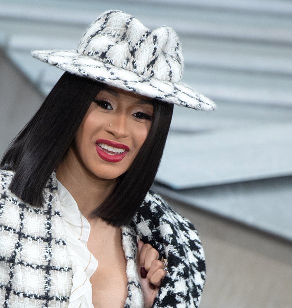 Cardi B | &#x395;&#x3AF;&#x3BD;&#x3B1;&#x3B9; &#x3AD;&#x3B3;&#x3BA;&#x3C5;&#x3BF;&#x3C2; &#x3C3;&#x3C4;&#x3BF; &#x3B4;&#x3B5;&#x3CD;&#x3C4;&#x3B5;&#x3C1;&#x3BF; &#x3C0;&#x3B1;&#x3B9;&#x3B4;&#x3AF; &#x3C4;&#x3B7;&#x3C2;