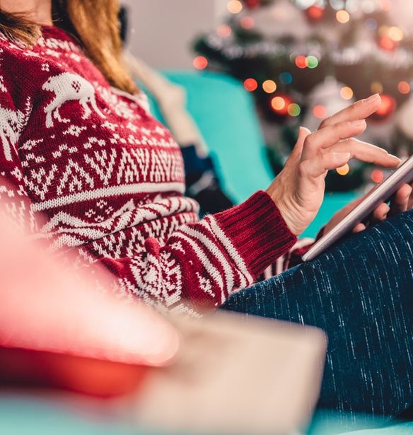 Γιορτινές αγορές χωρίς στρες | Πώς να αποφύγεις τις παγίδες του online shopping αυτά τα Χριστούγεννα