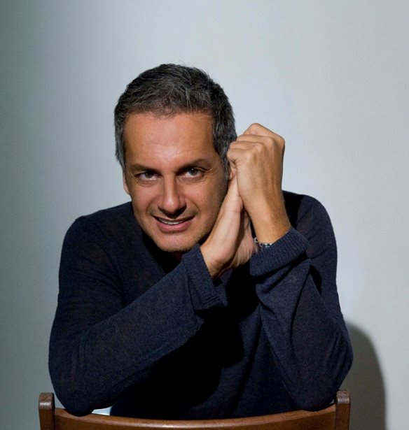 &#x394;&#x3B7;&#x3BC;&#x3AE;&#x3C4;&#x3C1;&#x3B7;&#x3C2; &#x39D;&#x3C4;&#x3AC;&#x3C3;&#x3B9;&#x3BF;&#x3C2;: &quot;&#x397; &#x395;&#x3BB;&#x3BB;&#x3B7;&#x3BD;&#x3AF;&#x3B4;&#x3B1; &#x3C0;&#x3C1;&#x3AD;&#x3C0;&#x3B5;&#x3B9; &#x3BD;&#x3B1; &#x3B1;&#x3C6;&#x3B5;&#x3B8;&#x3B5;&#x3AF; &#x3C0;&#x3B5;&#x3C1;&#x3B9;&#x3C3;&#x3C3;&#x3CC;&#x3C4;&#x3B5;&#x3C1;&#x3BF; &#x3B5;&#x3BB;&#x3B5;&#x3CD;&#x3B8;&#x3B5;&#x3C1;&#x3B7;&quot;