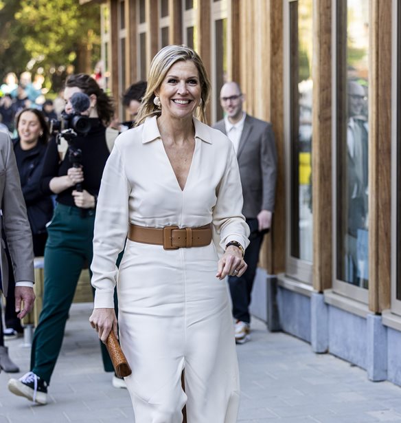 &#x392;&#x3B1;&#x3C3;&#x3AF;&#x3BB;&#x3B9;&#x3C3;&#x3C3;&#x3B1; Maxima &#x3C4;&#x3B7;&#x3C2; &#x39F;&#x3BB;&#x3BB;&#x3B1;&#x3BD;&#x3B4;&#x3AF;&#x3B1;&#x3C2; | &#x3A4;&#x3BF; two-piece &#x3C3;&#x3CD;&#x3BD;&#x3BF;&#x3BB;&#x3CC; &#x3C4;&#x3B7;&#x3C2; &#x3B5;&#x3AF;&#x3BD;&#x3B1;&#x3B9; &#x3C3;&#x3C4;&#x3BF; &#x3C0;&#x3B9;&#x3BF; elegant &#x3C7;&#x3C1;&#x3CE;&#x3BC;&#x3B1; &#x3C4;&#x3B7;&#x3C2; &#x3BA;&#x3B1;&#x3BB;&#x3BF;&#x3BA;&#x3B1;&#x3B9;&#x3C1;&#x3B9;&#x3BD;&#x3AE;&#x3C2; &#x3B3;&#x3BA;&#x3B1;&#x3C1;&#x3BD;&#x3C4;&#x3B1;&#x3C1;&#x3CC;&#x3BC;&#x3C0;&#x3B1;&#x3C2;